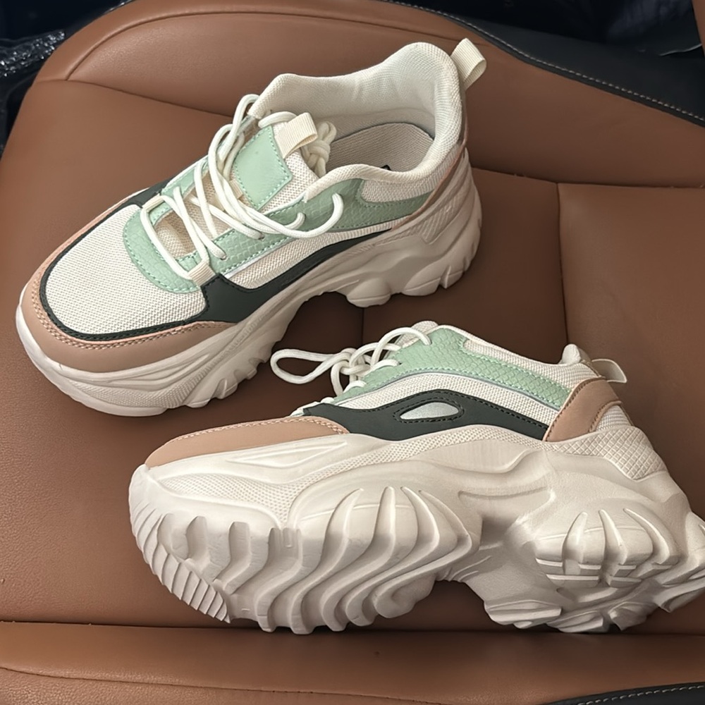 Burness sneakers. 7